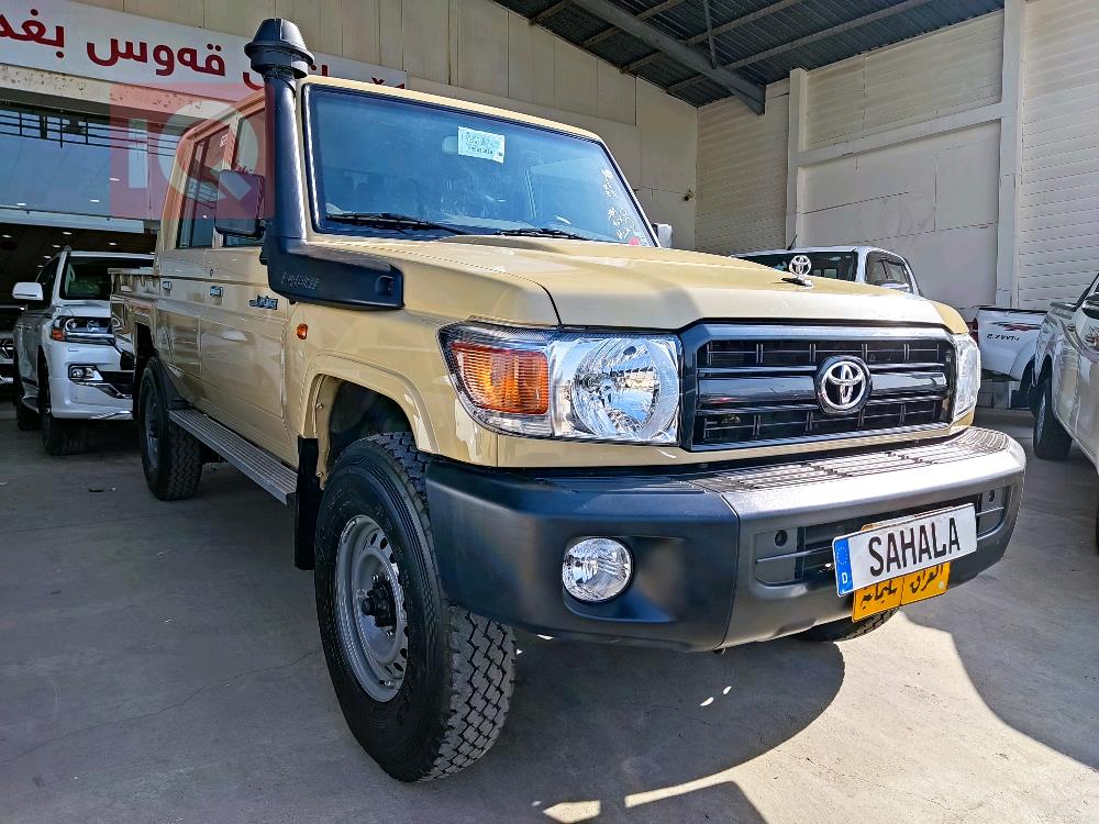 Toyota Land Cruiser 70 Pickup